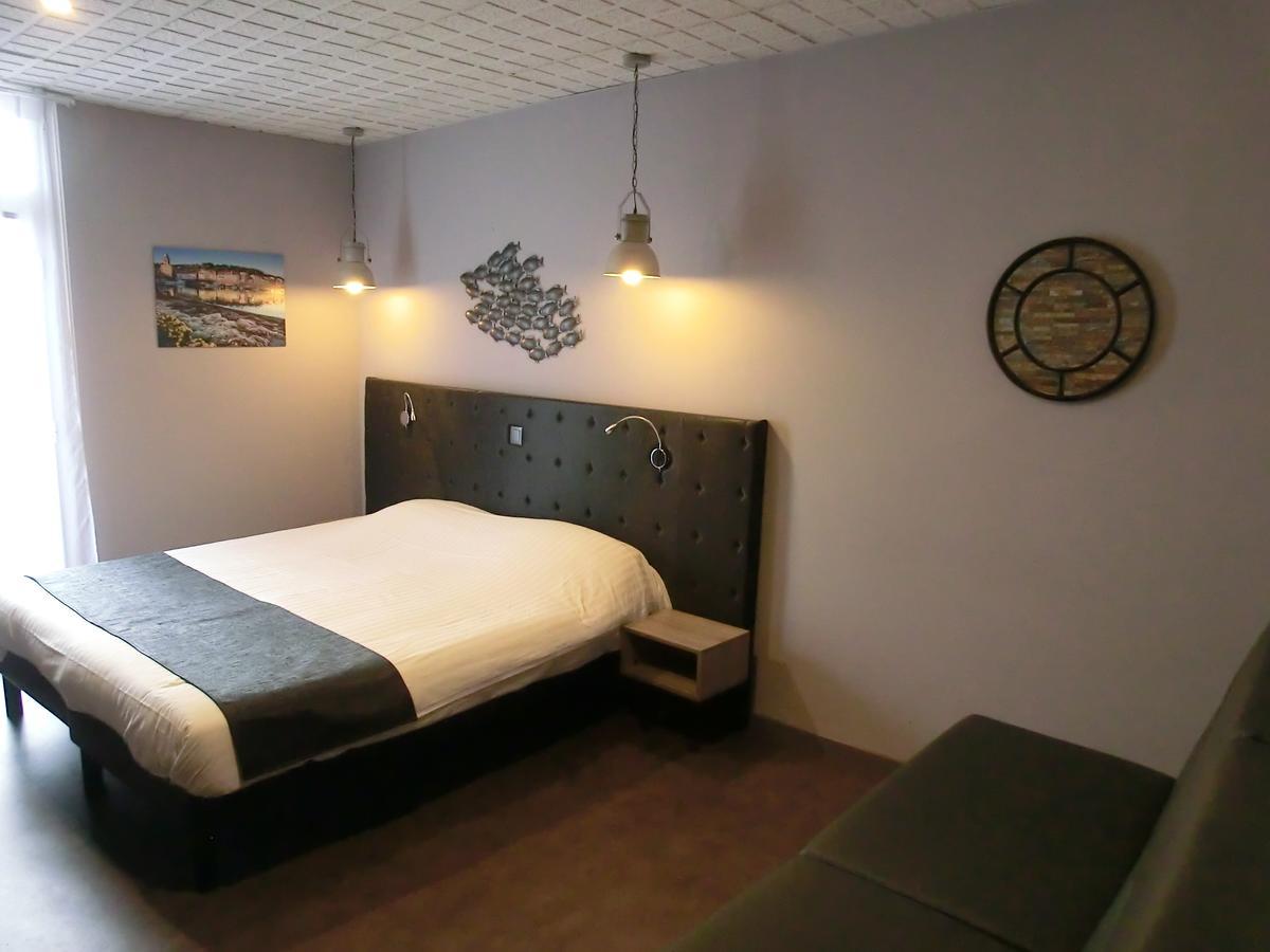 Hotel Sur Le Quai بورت-فوندر المظهر الخارجي الصورة