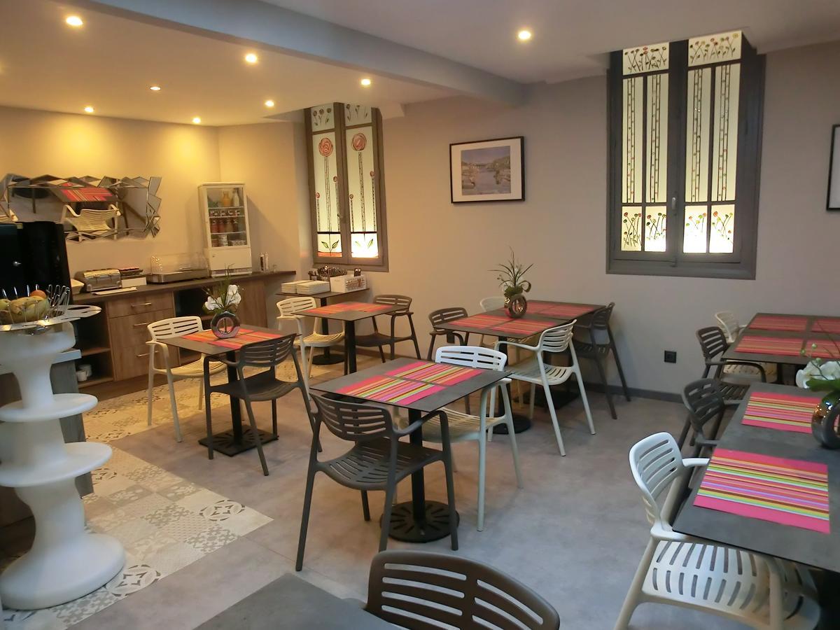 Hotel Sur Le Quai بورت-فوندر المظهر الخارجي الصورة