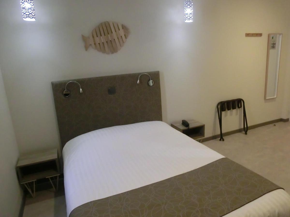 Hotel Sur Le Quai بورت-فوندر الغرفة الصورة